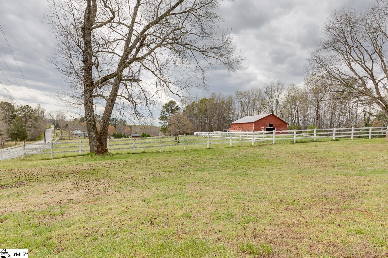 314 Chandler Road Easley, SC 29640 - Photo 32 of 36