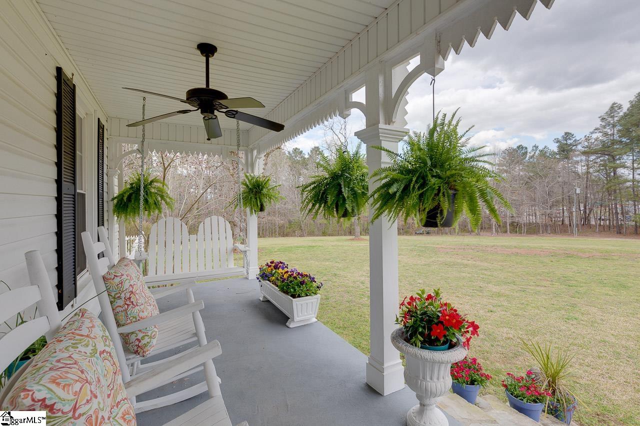 314 Chandler Road Easley, SC 29640 - Photo 4 of 36