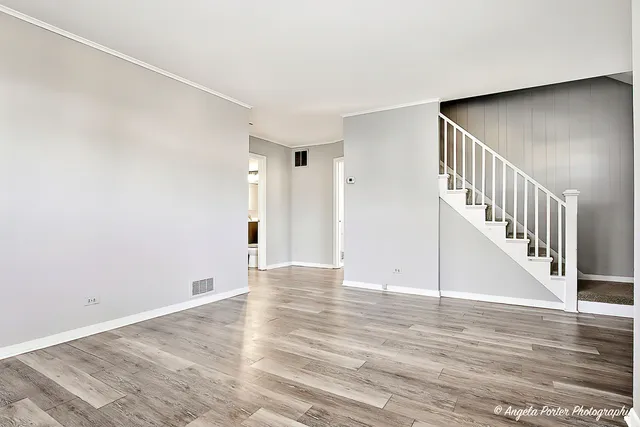 $189,000 | 1315 Cherokee Drive, Round Lake Beach, IL 60073