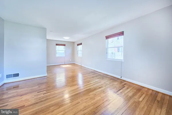 $2,700 | 2319 Riverview Terrace, Alexandria, VA 22303