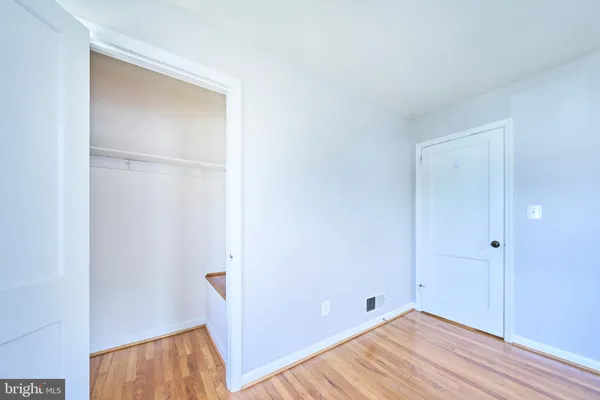 $2,700 | 2319 Riverview Terrace, Alexandria, VA 22303