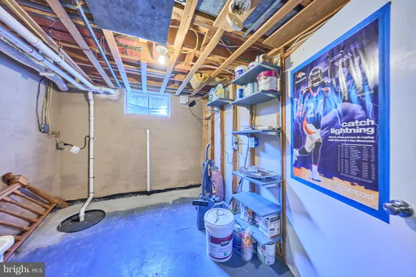 $2,700 | 2319 Riverview Terrace, Alexandria, VA 22303