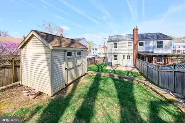 $2,700 | 2319 Riverview Terrace, Alexandria, VA 22303