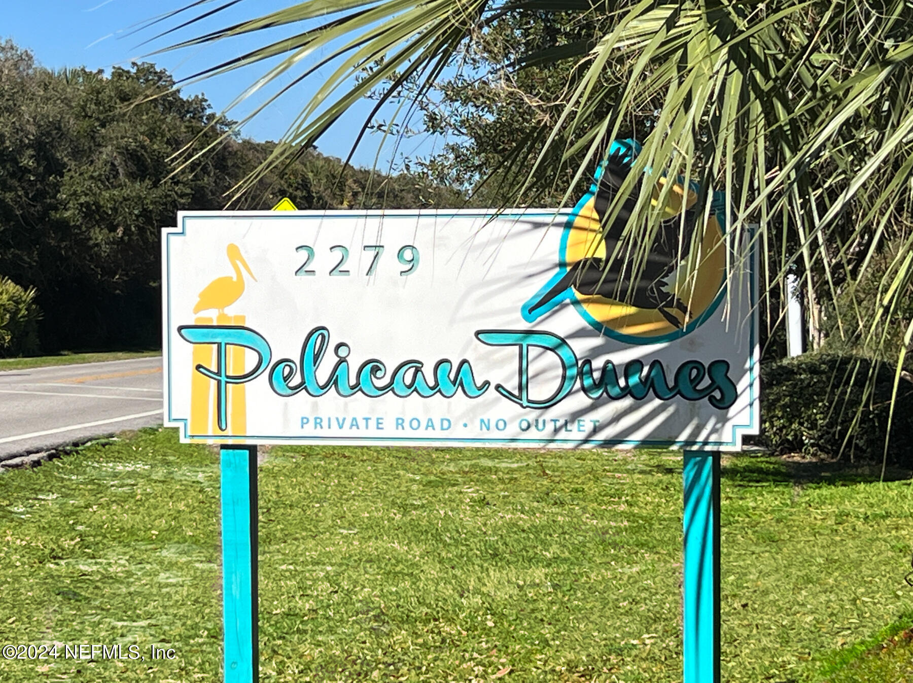 2279 Seminole Road, Unit 4 Atlantic Beach, FL 32233 - Photo 43 of 45 a street sign that is on a pole