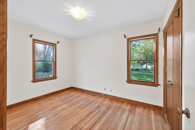 $339,900 | 1049 Sterling Street North, Maplewood, MN 55119