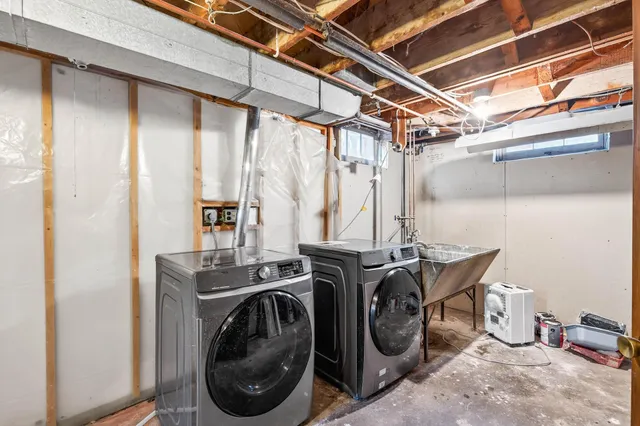 $339,900 | 1049 Sterling Street North, Maplewood, MN 55119