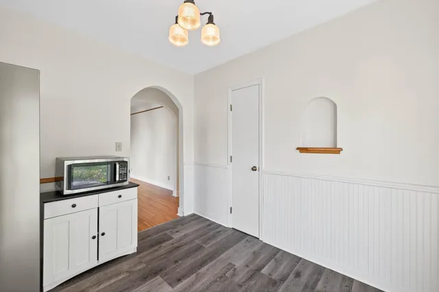 $339,900 | 1049 Sterling Street North, Maplewood, MN 55119