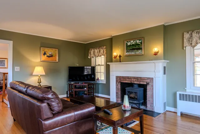 $725,000 | 490 Barnumville Road, Manchester, VT 05255