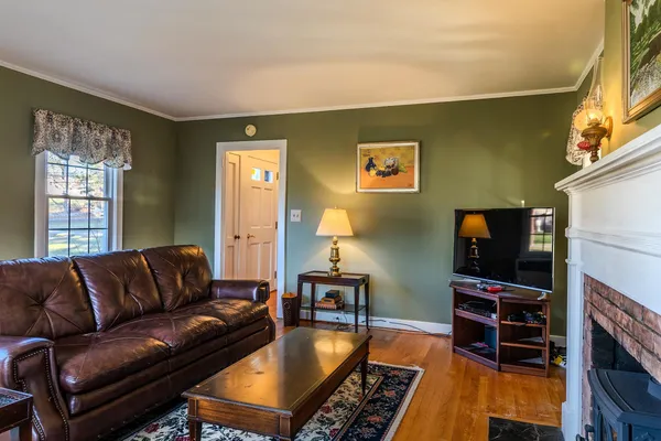 $675,000 | 490 Barnumville Road, Manchester, VT 05255