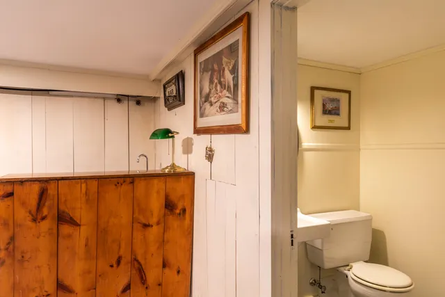 $725,000 | 490 Barnumville Road, Manchester, VT 05255