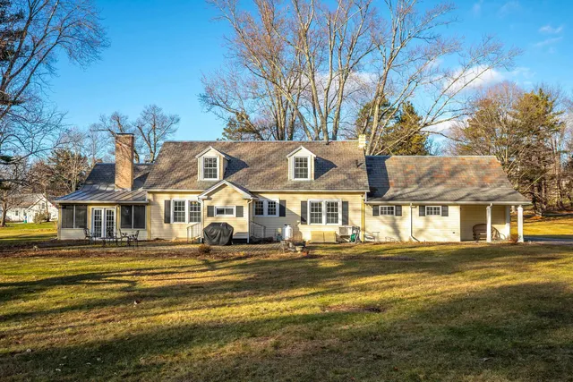 $725,000 | 490 Barnumville Road, Manchester, VT 05255