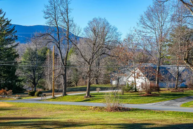 $725,000 | 490 Barnumville Road, Manchester, VT 05255