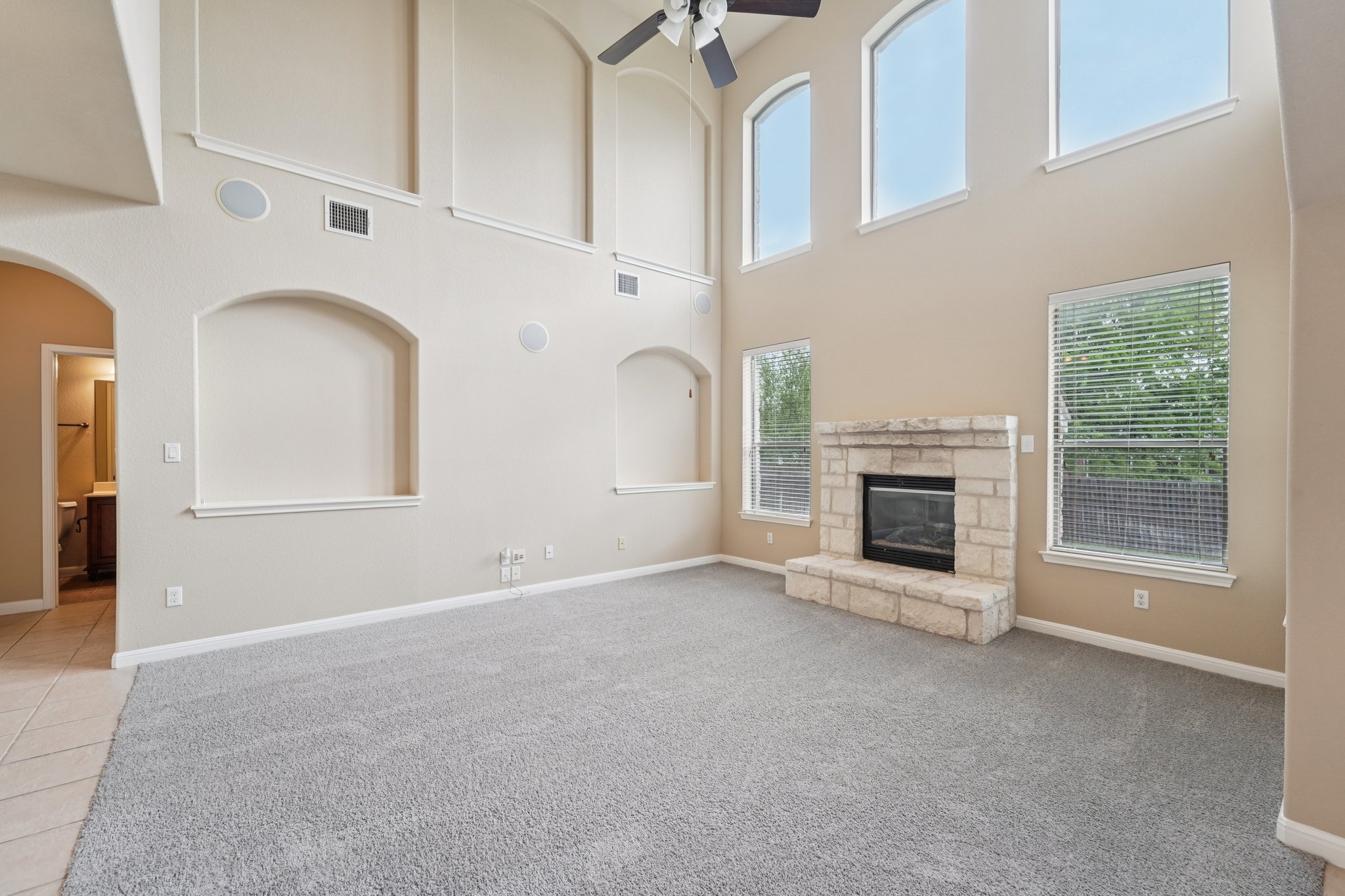 20913 Windmill Ridge Street Pflugerville, TX 78660 - Photo 7 of 39