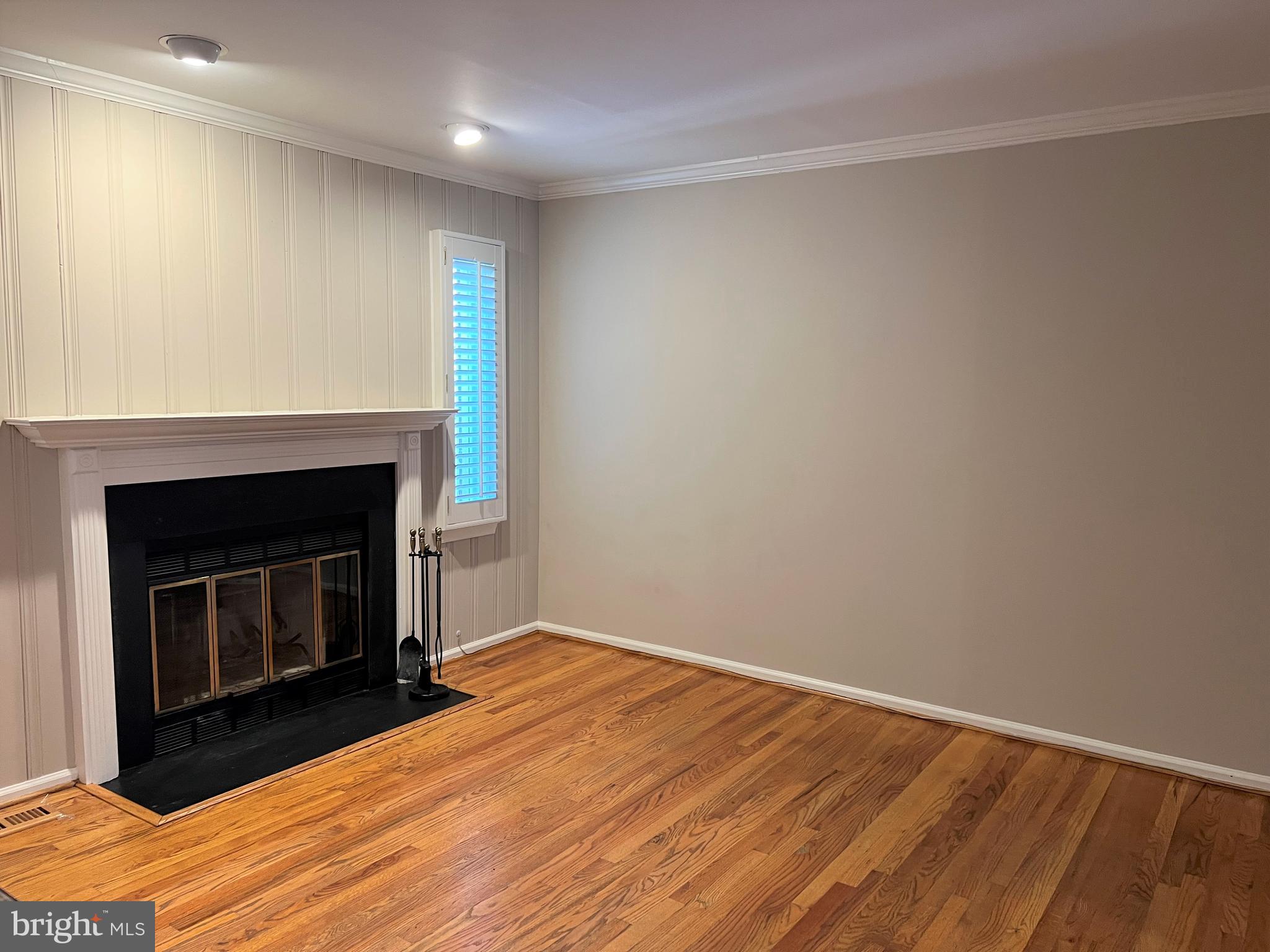 10783 Brewer House Road Rockville, MD 20852 - Photo 8 of 25 Family Room