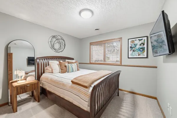 $329,000 | 5554 Nathan Lane North, Unit 4, Minneapolis, MN 55442