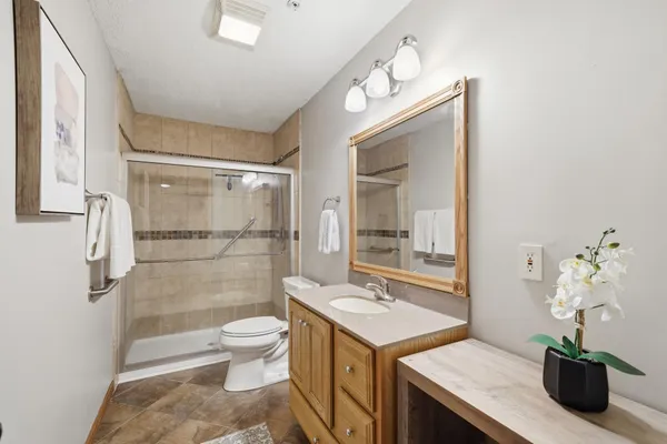 $329,000 | 5554 Nathan Lane North, Unit 4, Minneapolis, MN 55442