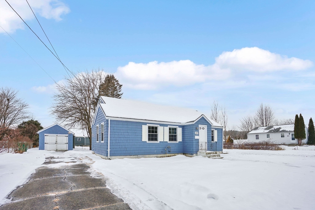 103 Catherine Street Chicopee, MA 01013 - Photo 3 of 42