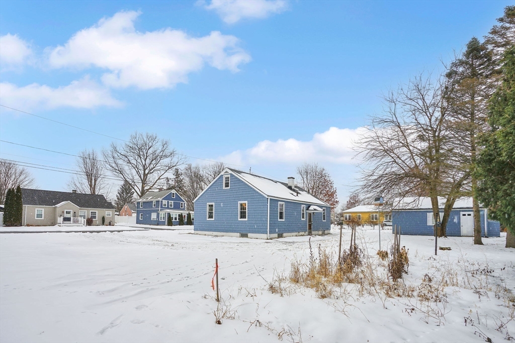 103 Catherine Street Chicopee, MA 01013 - Photo 37 of 42