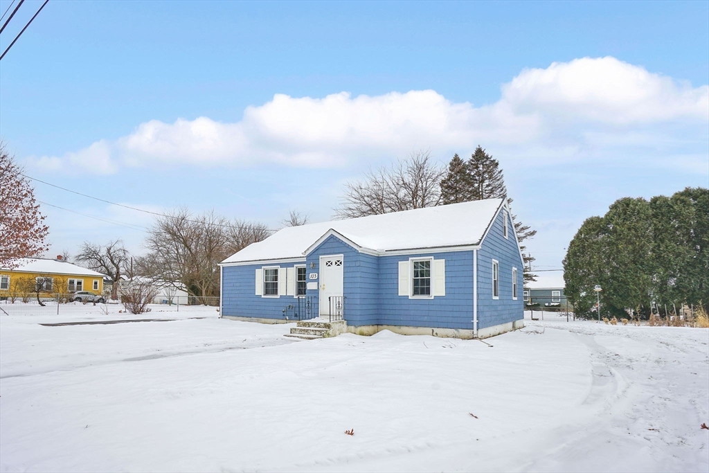 103 Catherine Street Chicopee, MA 01013 - Photo 4 of 42