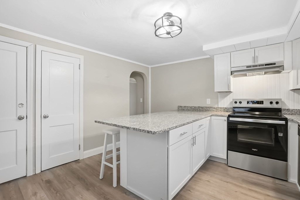 103 Catherine Street Chicopee, MA 01013 - Photo 8 of 42