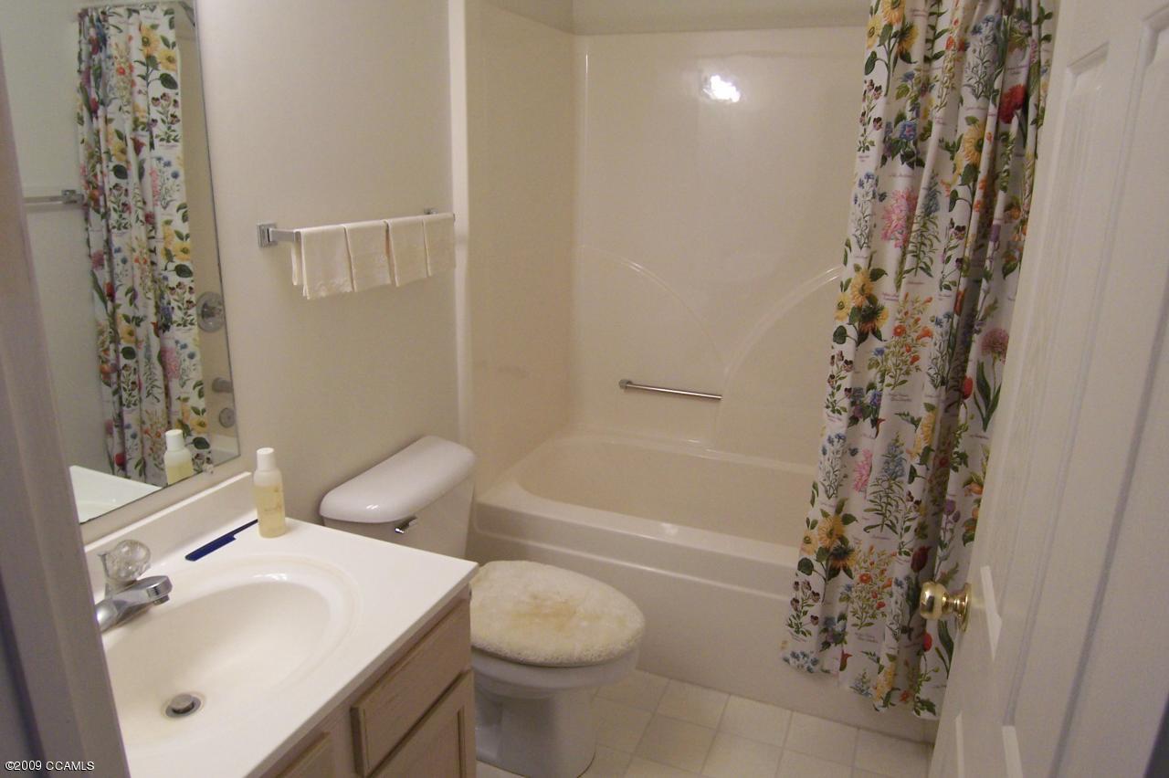 303 Barbour Road, Unit U1402 Morehead City, NC 28557 - Photo 6 of 11 Bath