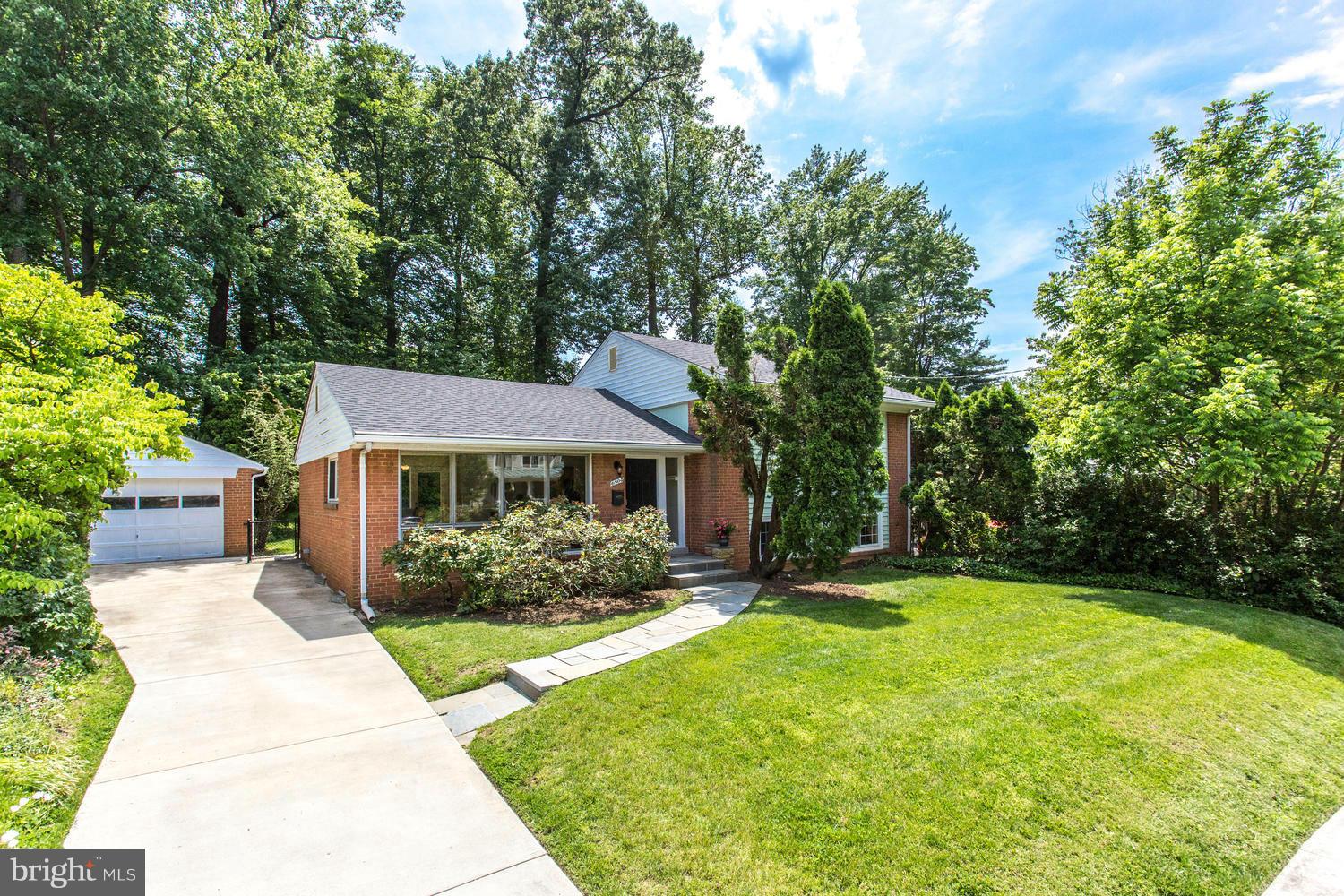 6504 Stoneham Road Bethesda, MD 20817 - Photo 2 of 25 Exterior (Front)