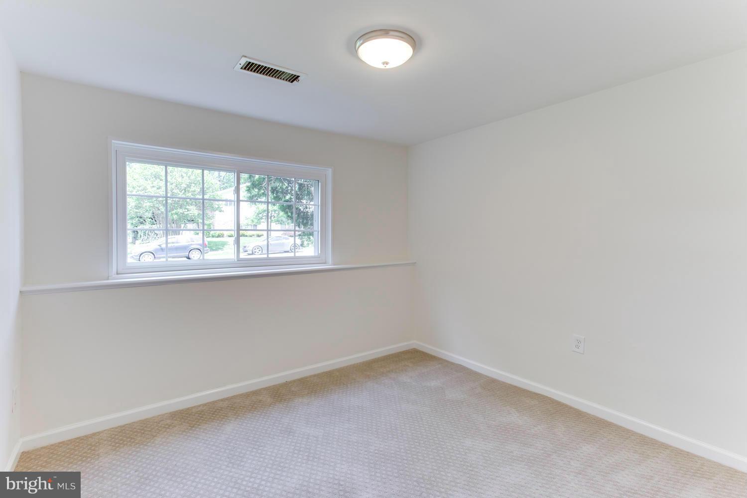 6504 Stoneham Road Bethesda, MD 20817 - Photo 19 of 25 Bedroom 4