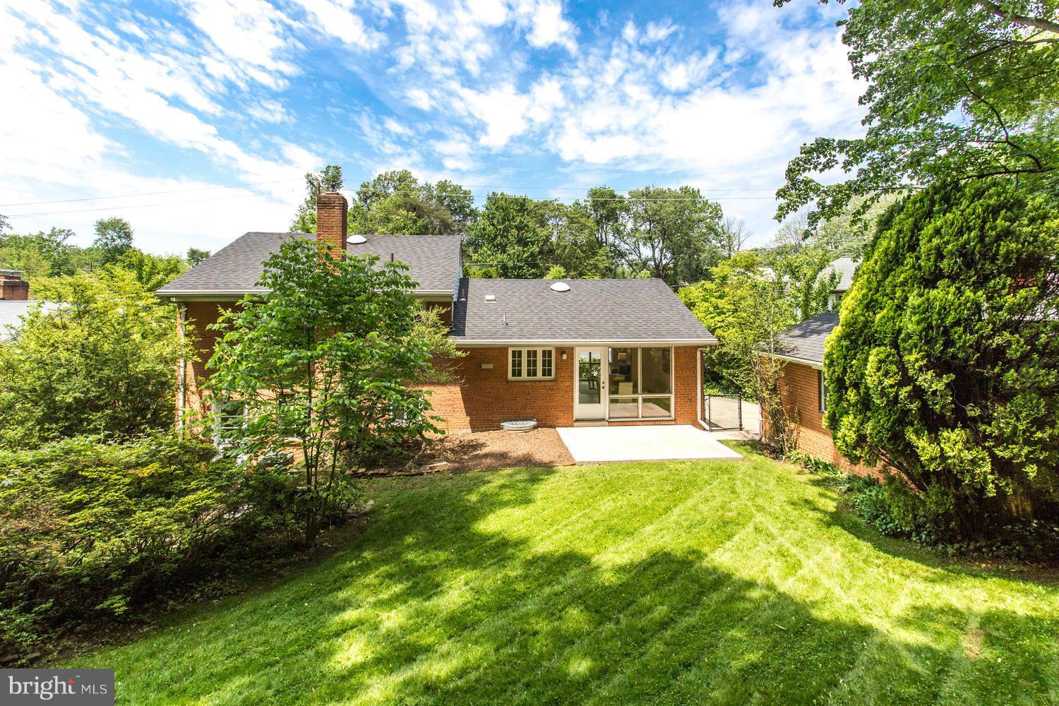 6504 Stoneham Road Bethesda, MD 20817 - Photo 25 of 25 Exterior (Rear)
