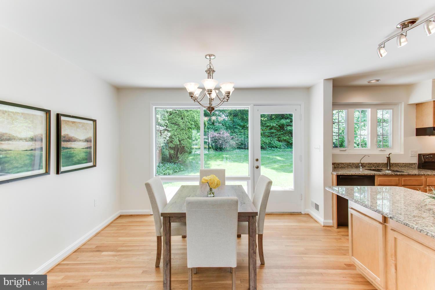 6504 Stoneham Road Bethesda, MD 20817 - Photo 7 of 25 Dining Room