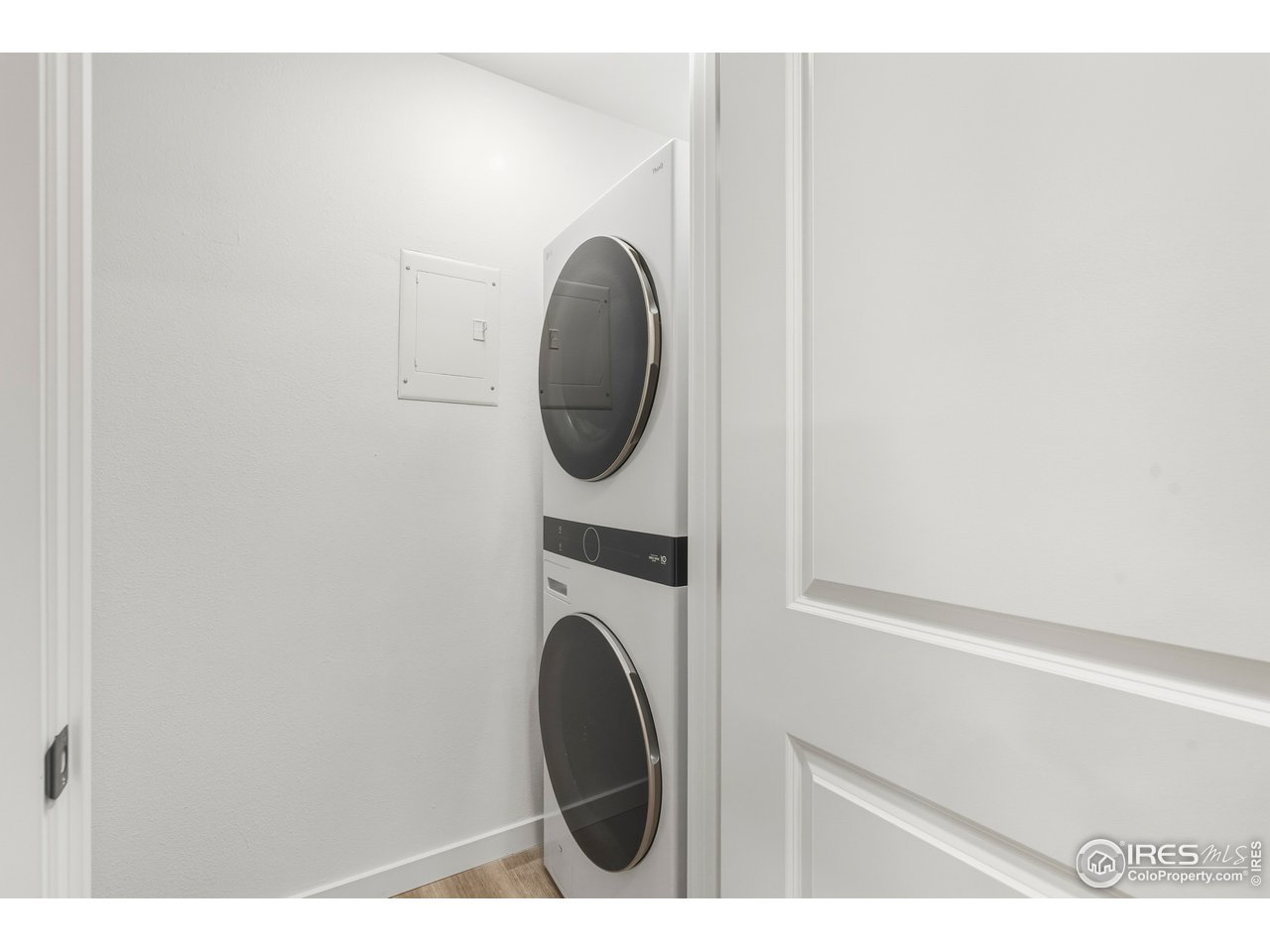 409 Franklin Street Fort Collins, CO 80521 - Photo 16 of 24 a close view of a utility room with dryer and washer