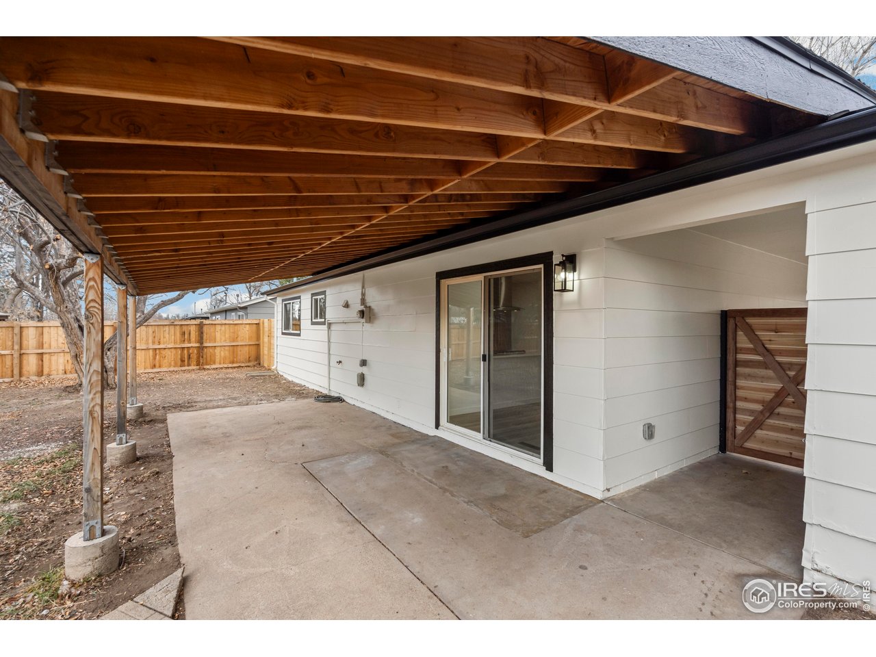409 Franklin Street Fort Collins, CO 80521 - Photo 20 of 24 a view of an empty room