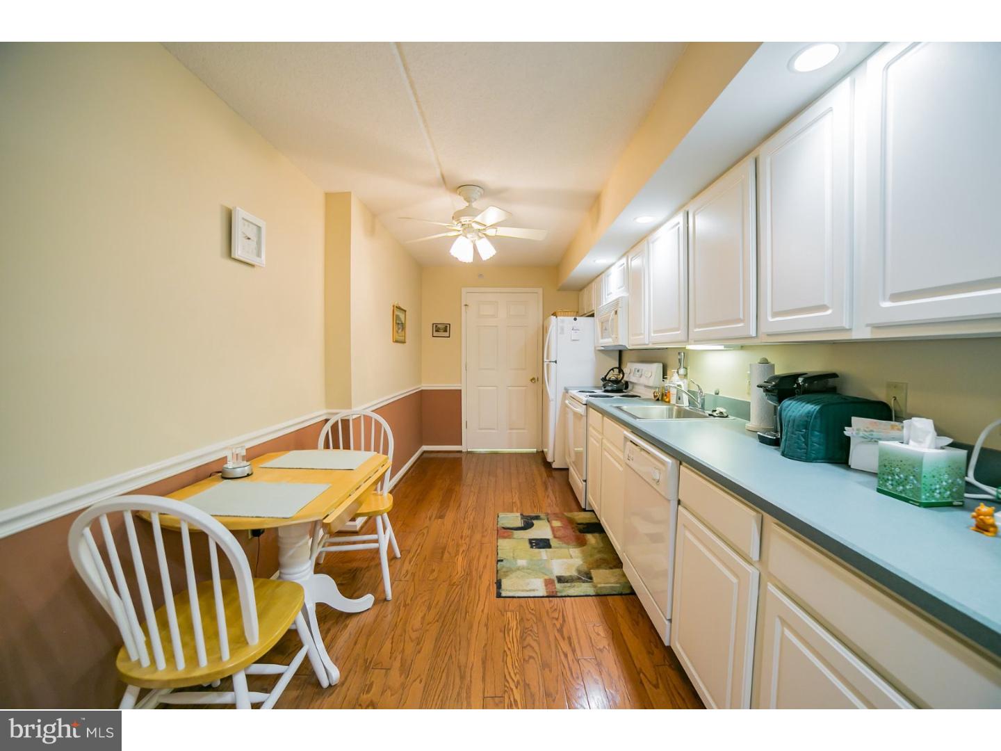 629 Brandon Road Norristown, PA 19403 - Photo 2 of 25 Kitchen