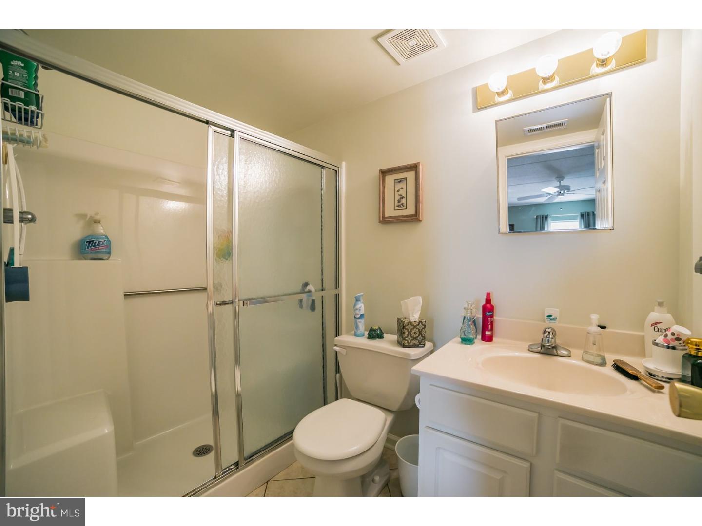 629 Brandon Road Norristown, PA 19403 - Photo 13 of 25 Bathroom