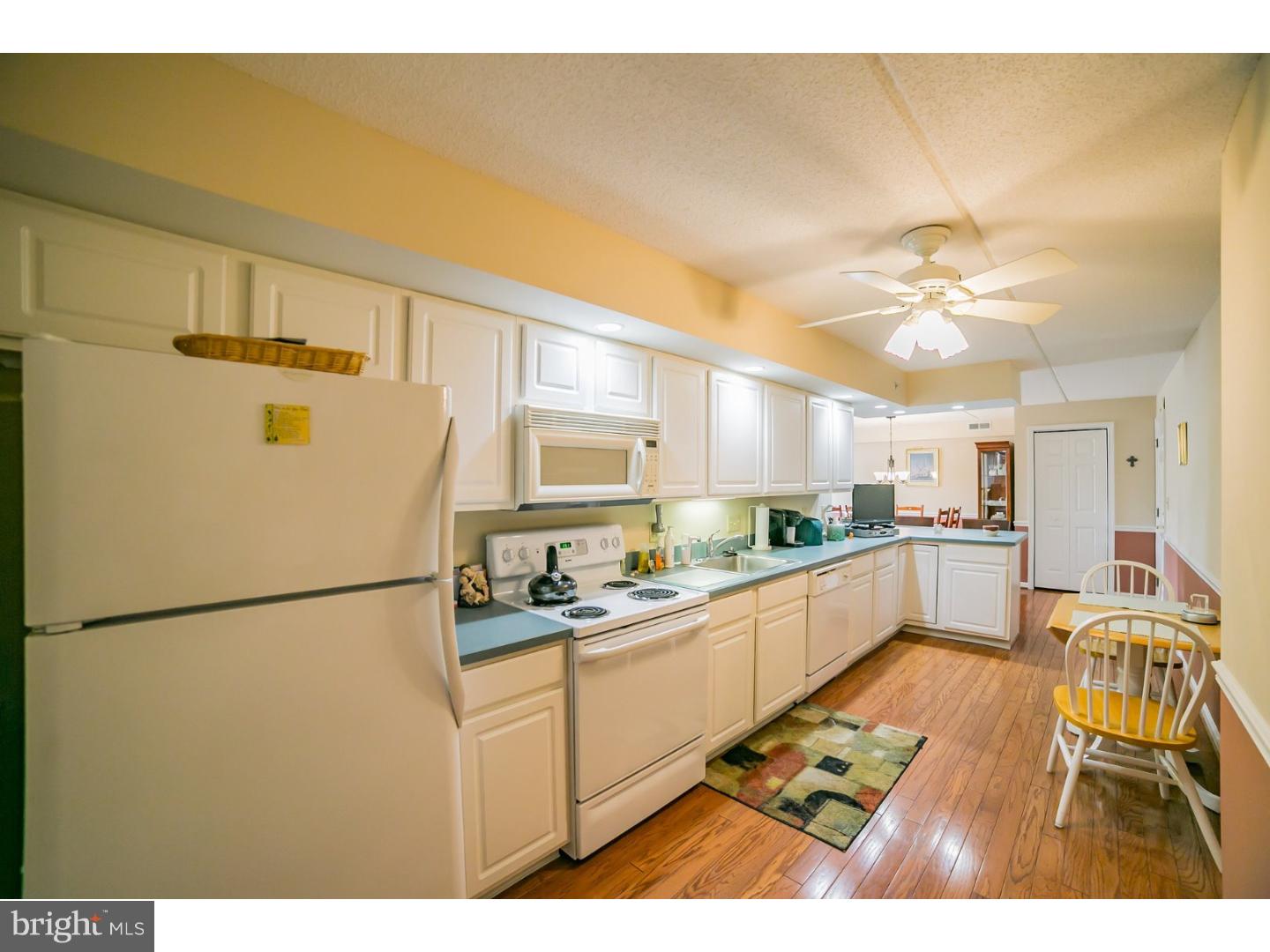 629 Brandon Road Norristown, PA 19403 - Photo 4 of 25 Kitchen