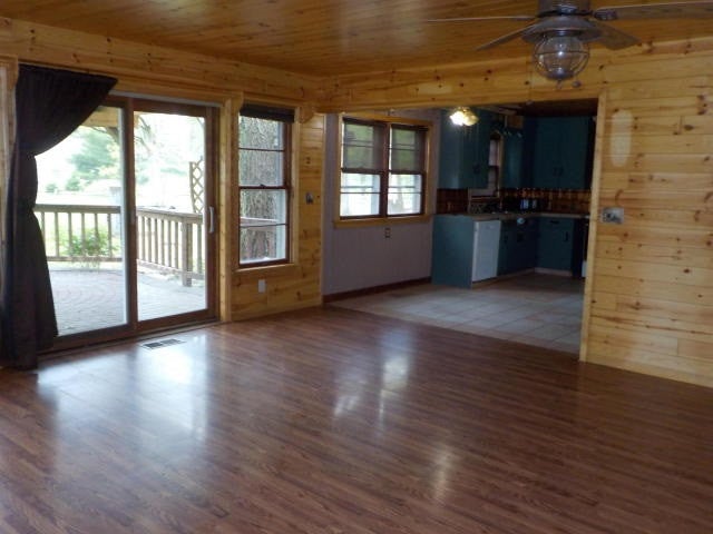 8196 West Birch Road Roscommon, MI 48653 - Photo 8 of 19 Gallery Image 8