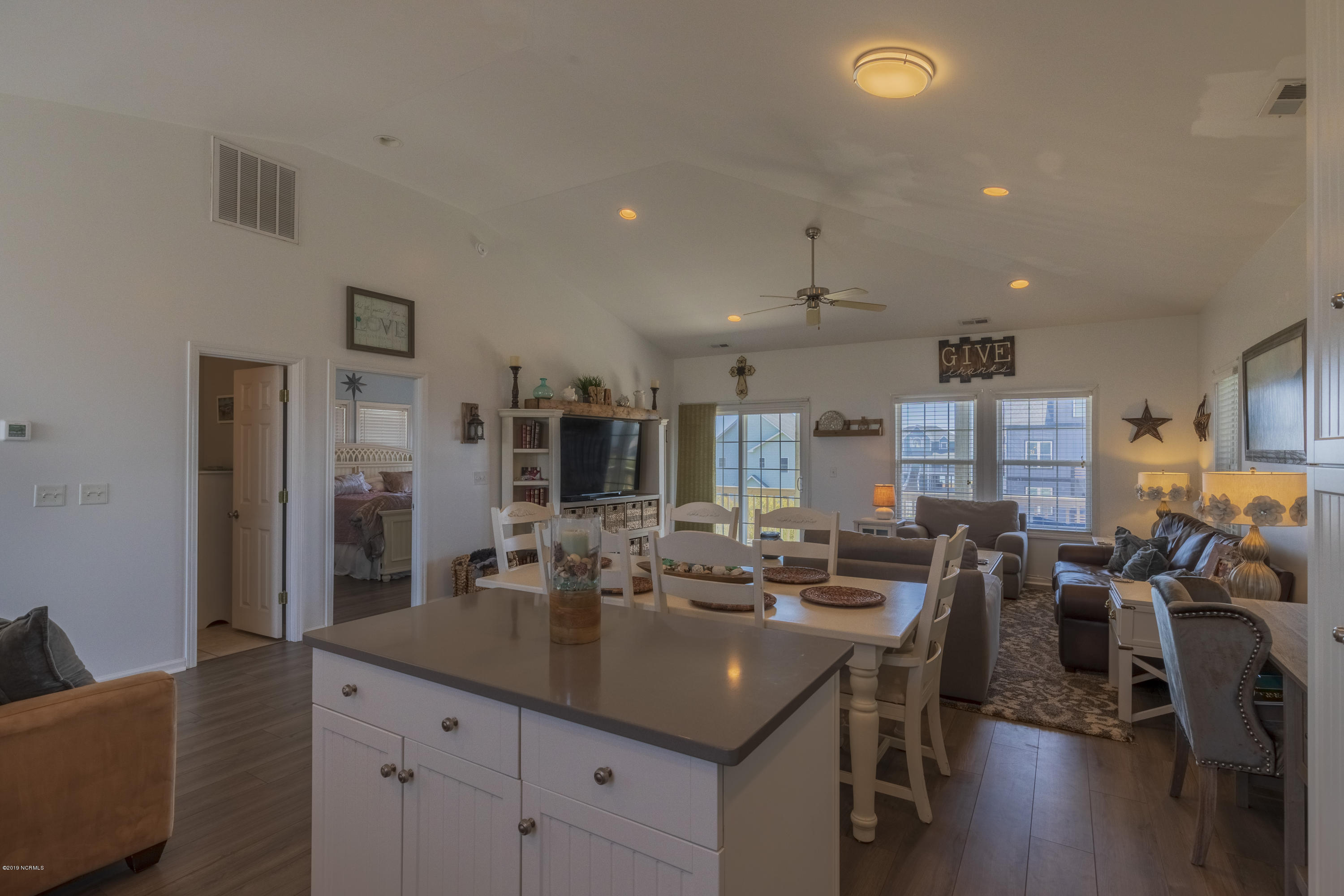 2056 New River Inlet Road North Topsail Beach, NC 28460 - Photo 15 of 35 2056 NRIR - interiors - 11 -HDR