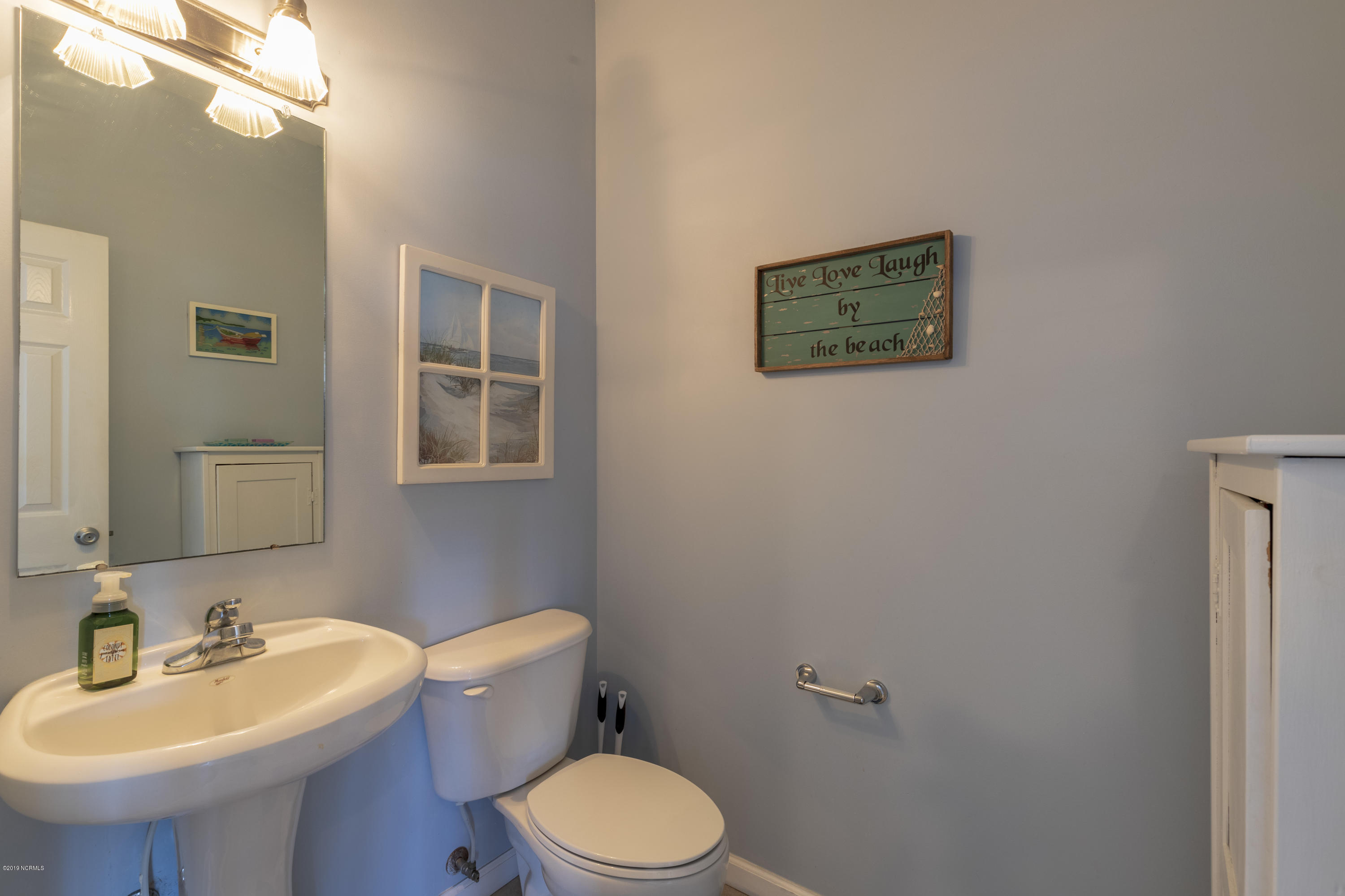 2056 New River Inlet Road North Topsail Beach, NC 28460 - Photo 18 of 35 Powder room