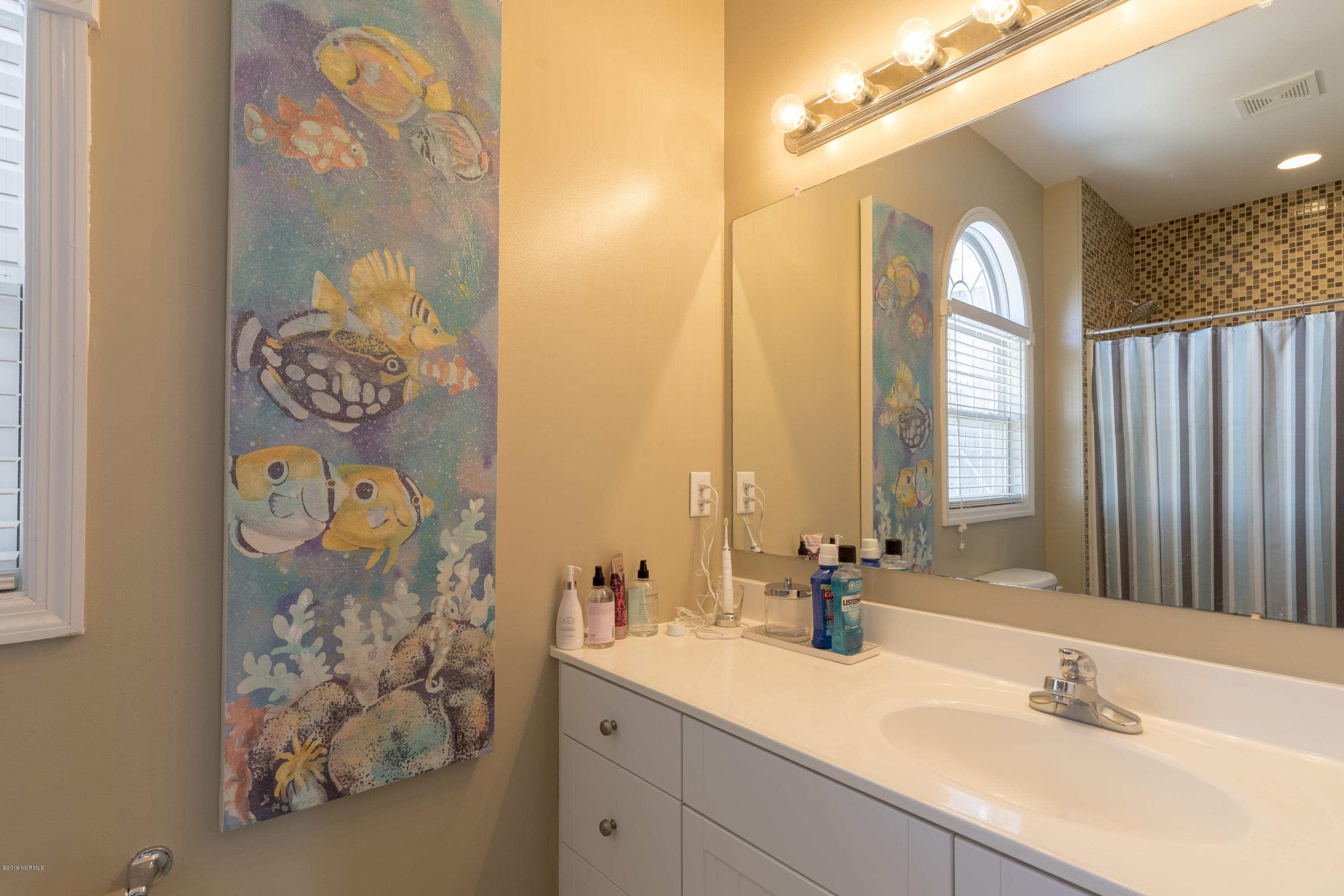 2056 New River Inlet Road North Topsail Beach, NC 28460 - Photo 21 of 35 2056 NRIR - interiors - 13 -HDR