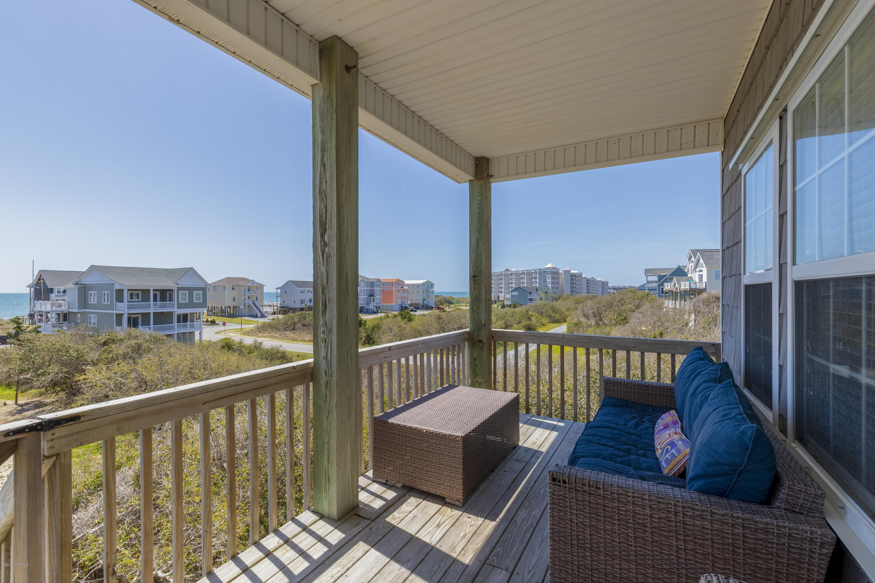 2056 New River Inlet Road North Topsail Beach, NC 28460 - Photo 22 of 35 2056 NRIR - interiors - 8 -HDR