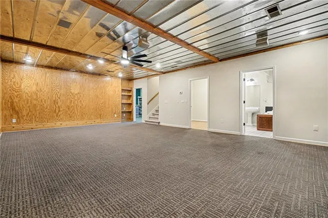 a view of empty room