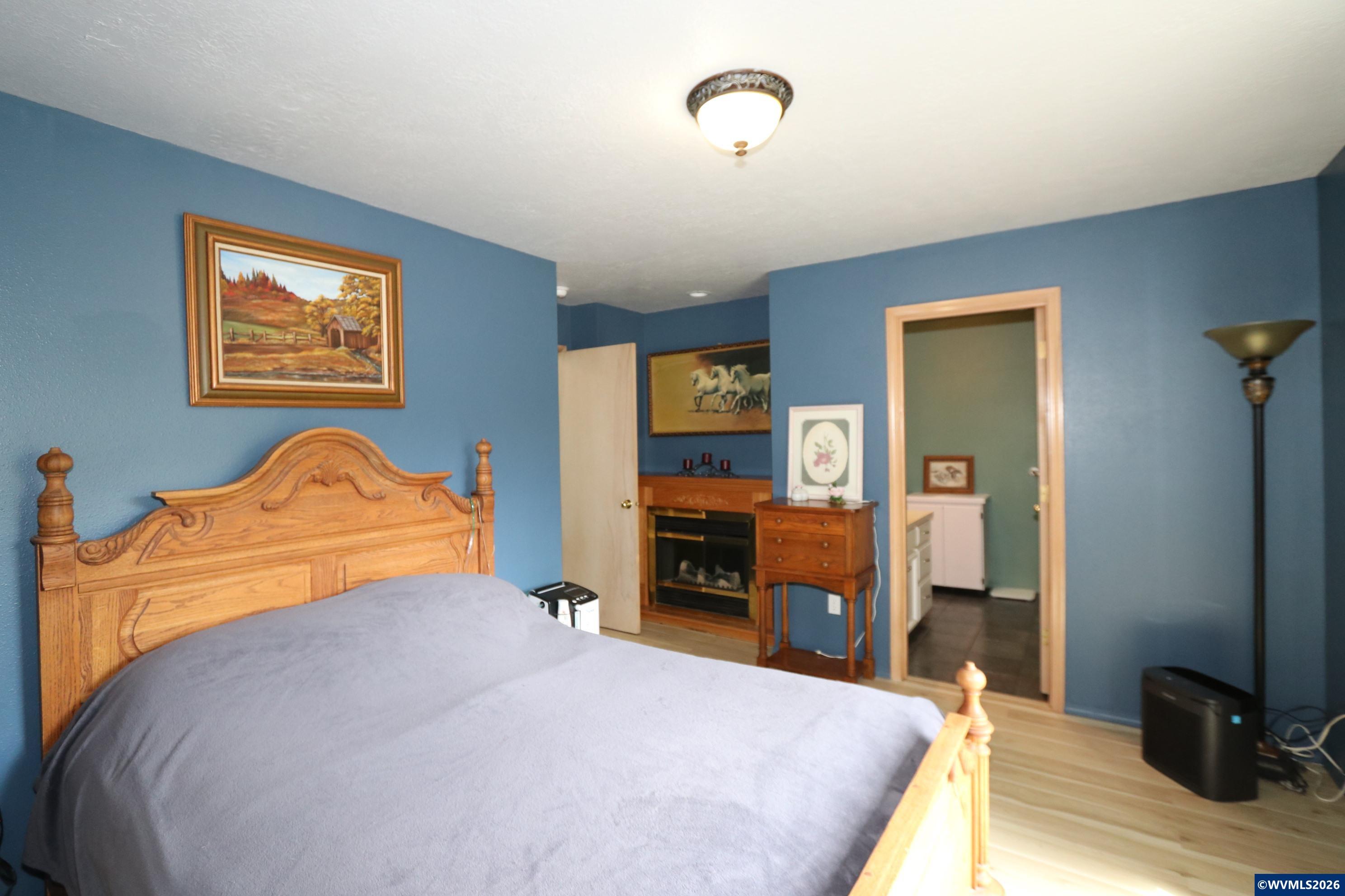3345 Sample Road Falls City, OR 97344 - Photo 12 of 37 Gallery Image 12