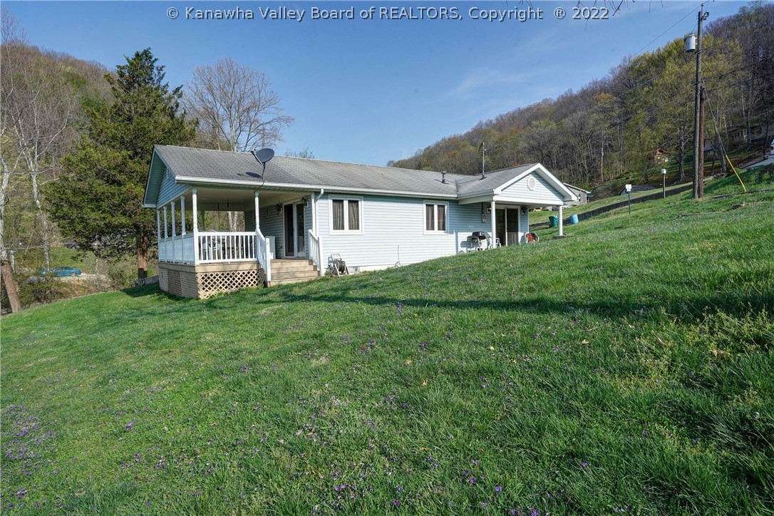 99 Armentrout Road Poca, WV 25159 - Photo 4 of 26 Gallery Image 4
