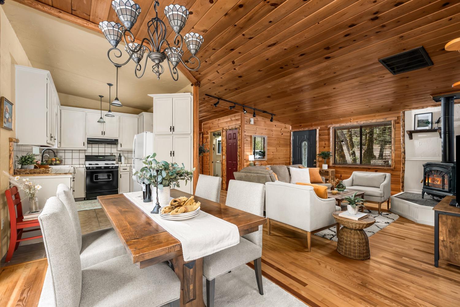 13717 Brooks Road Grass Valley, CA 95945 - Photo 1 of 1 Gallery Image 1