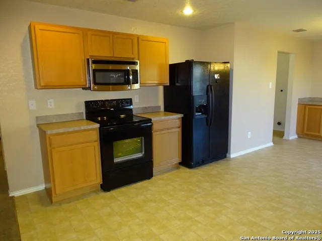 $1,795 | 153 Hinge Chase, Unit 101, Cibolo, TX 78108