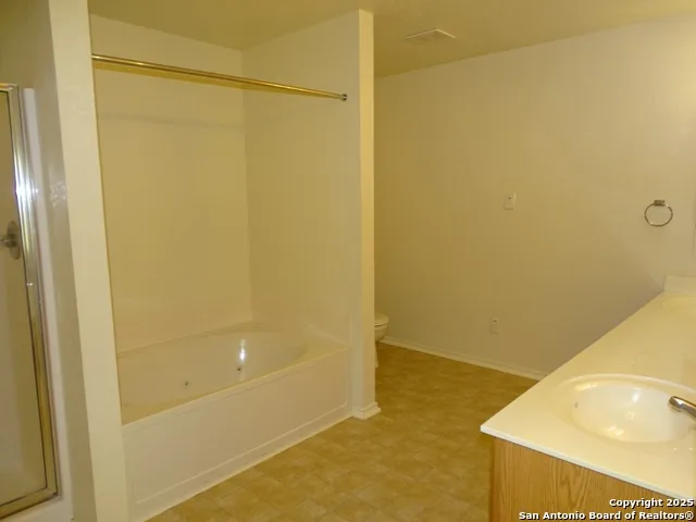 $1,795 | 153 Hinge Chase, Unit 101, Cibolo, TX 78108