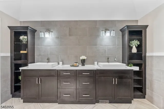 $1,499,000 | 11 High Mountain Drive, Montville, NJ 07005