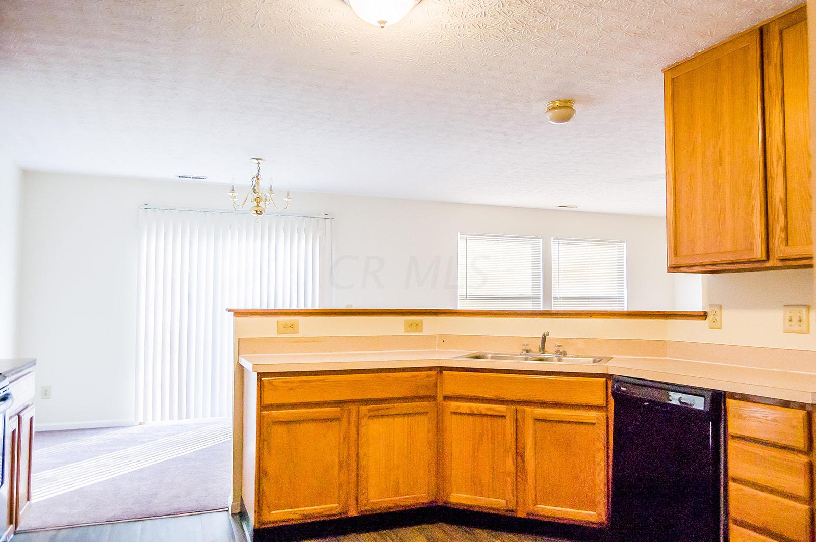 2135 Margo Road Columbus, OH 43229 - Photo 8 of 36 Gallery Image 8