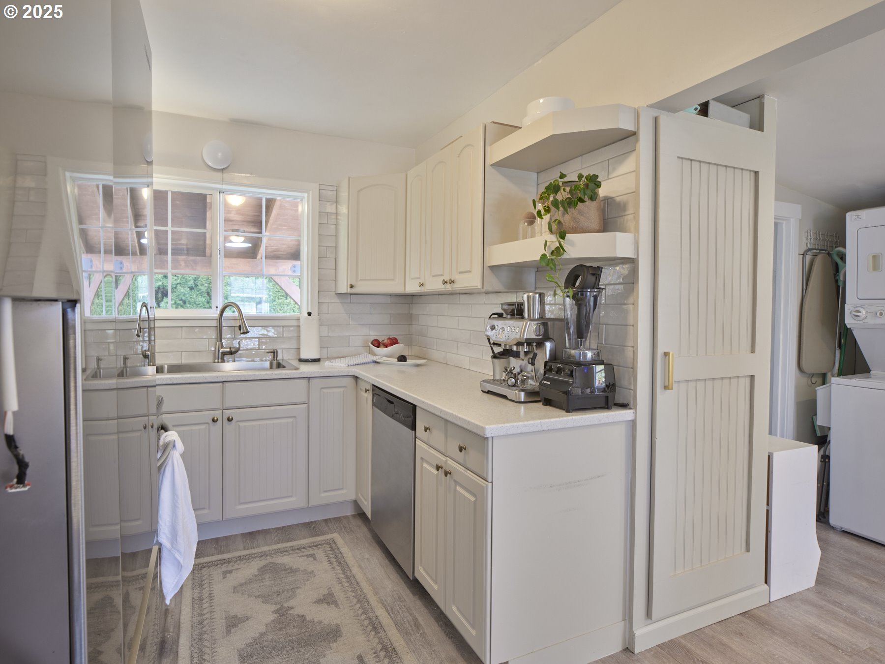 341 Michner Street Southwest Castle Rock, WA 98611 - Photo 10 of 42 Kitchen