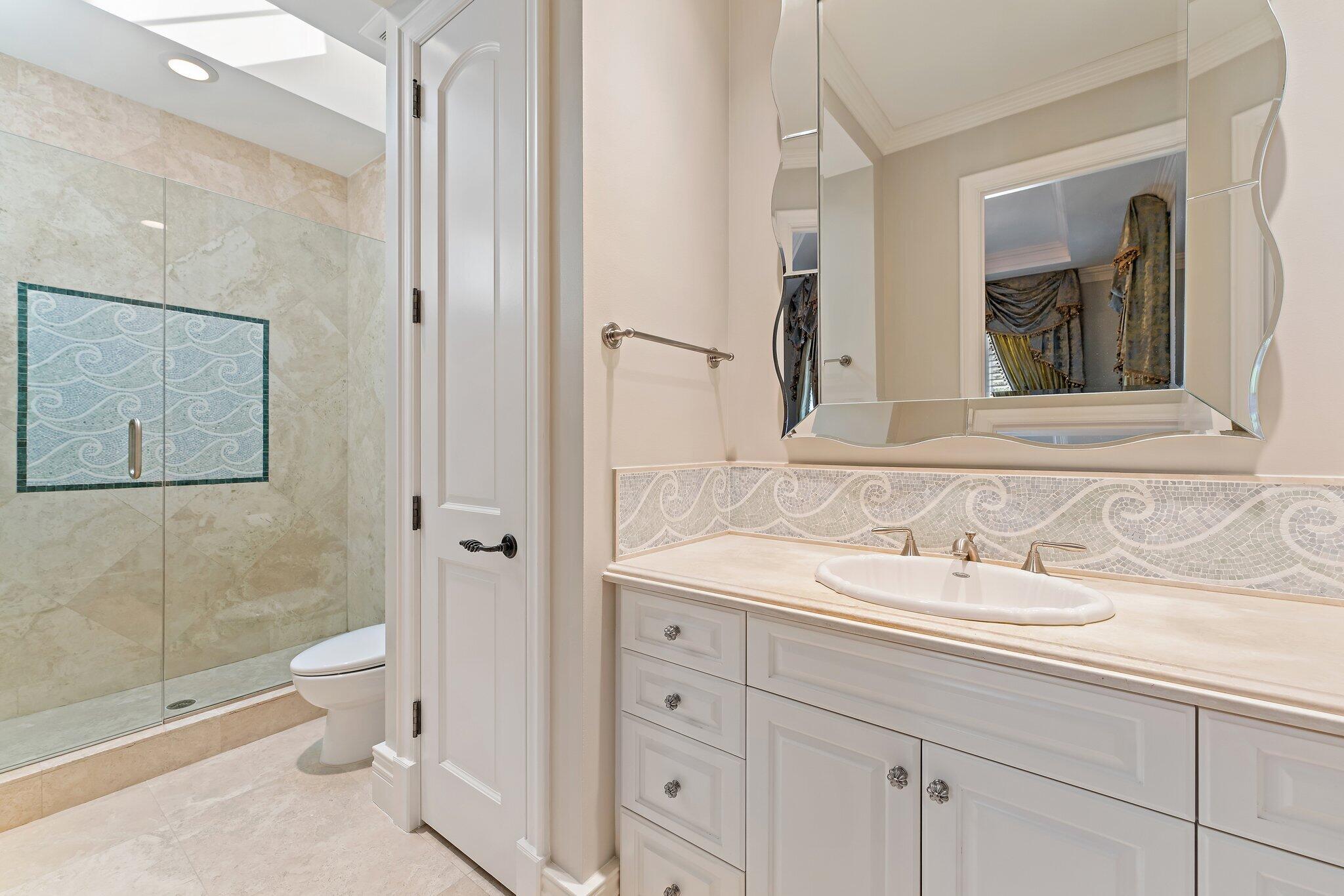 146 Bears Club Drive Jupiter, FL 33477 - Photo 70 of 115 Guest Bath