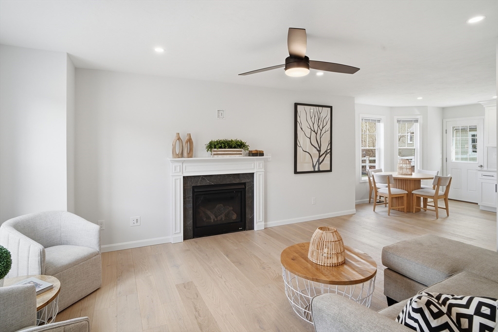 4 Ambrose Way, Unit 4 Shirley, MA 01464 - Photo 4 of 30